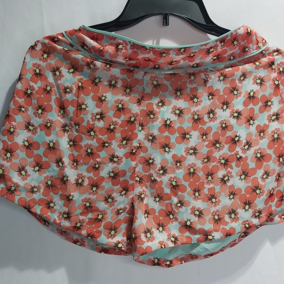 H.M Flower Shorts S:2 - Picture 7 of 9